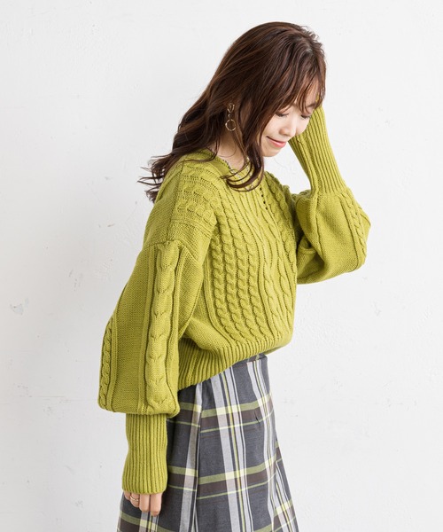 prose verse(プロズヴェール)の「ボリューム袖ケーブル編みニット(ニット/セーター・レディース・ライム/ブラック/バイオレット/オフホワイト・FREE)」の15枚目の写真