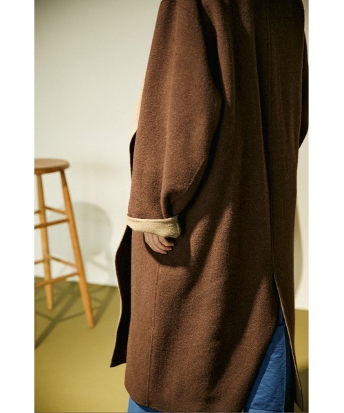 BLACK BY MOUSSY（ブラックバイマウジー）の「rever long coat (リバーロングコート)（ノーカラーコート・レディース・ブラウン/ライトベージュ・FREE）」の13枚目の写真