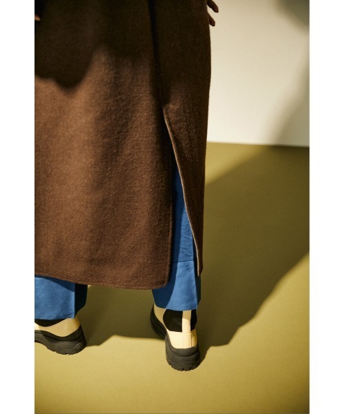 BLACK BY MOUSSY（ブラックバイマウジー）の「rever long coat (リバーロングコート)（ノーカラーコート・レディース・ブラウン/ライトベージュ・FREE）」の3枚目の写真