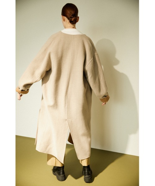 BLACK BY MOUSSY（ブラックバイマウジー）の「rever long coat (リバーロングコート)（ノーカラーコート・レディース・ブラウン/ライトベージュ・FREE）」の14枚目の写真