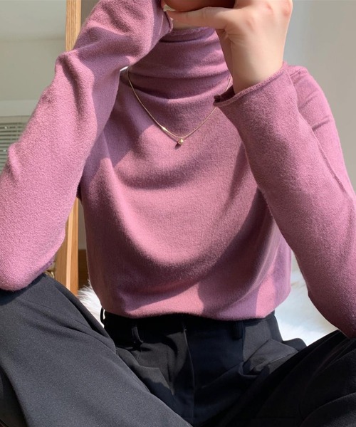 aimoha（アイモハ）の「フィットハイネックカットソ ー（Tシャツ/カットソー・レディース・ピンク/スモークピンク/ベージュ/チョコ/グレー/パープル/レッド/イエロー/ホワイト/ブラック/オフホワイト/オレンジ/ブルー・FREE）」の8枚目の写真