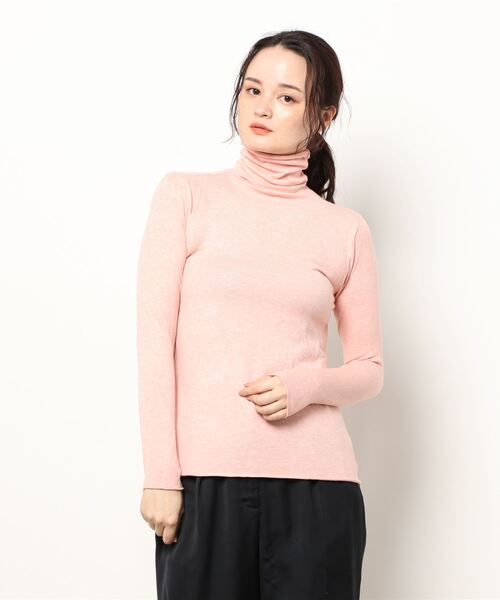 aimoha（アイモハ）の「フィットハイネックカットソ ー（Tシャツ/カットソー・レディース・ピンク/スモークピンク/ベージュ/チョコ/グレー/パープル/レッド/イエロー/ホワイト/ブラック/オフホワイト/オレンジ/ブルー・FREE）」の20枚目の写真