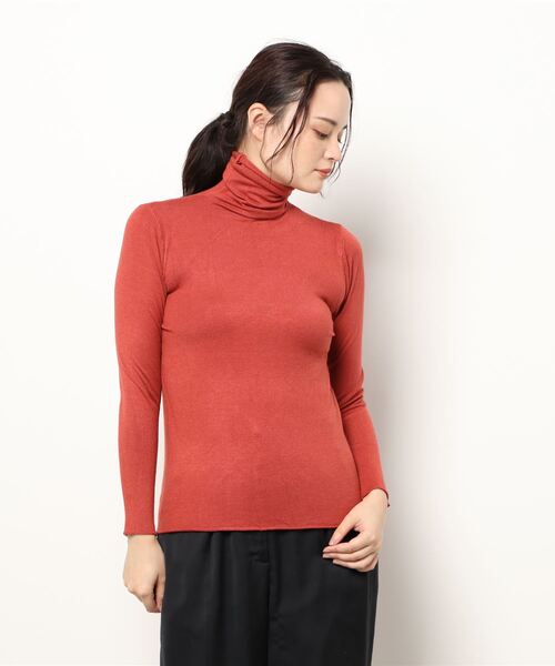 aimoha（アイモハ）の「フィットハイネックカットソ ー（Tシャツ/カットソー・レディース・ピンク/スモークピンク/ベージュ/チョコ/グレー/パープル/レッド/イエロー/ホワイト/ブラック/オフホワイト/オレンジ/ブルー・FREE）」の22枚目の写真