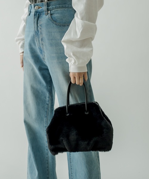 mystic(ミスティック)の「フェイクファーがま口BAG(ショルダーバッグ・レディース・ブラック/ブラウン・ONE SIZE)」の16枚目の写真