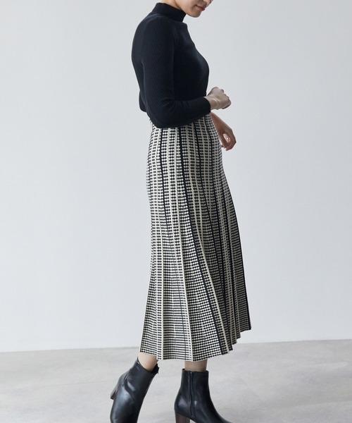 ECRIRE（エクリール）の「プリーツジャガードSK（スカート・レディース・ブラウン/グレー/ブラック・M）」の6枚目の写真