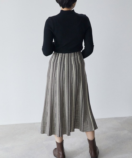 ECRIRE（エクリール）の「プリーツジャガードSK（スカート・レディース・ブラウン/グレー/ブラック・M）」の16枚目の写真