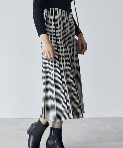 ECRIRE（エクリール）の「プリーツジャガードSK（スカート・レディース・ブラウン/グレー/ブラック・M）」の8枚目の写真