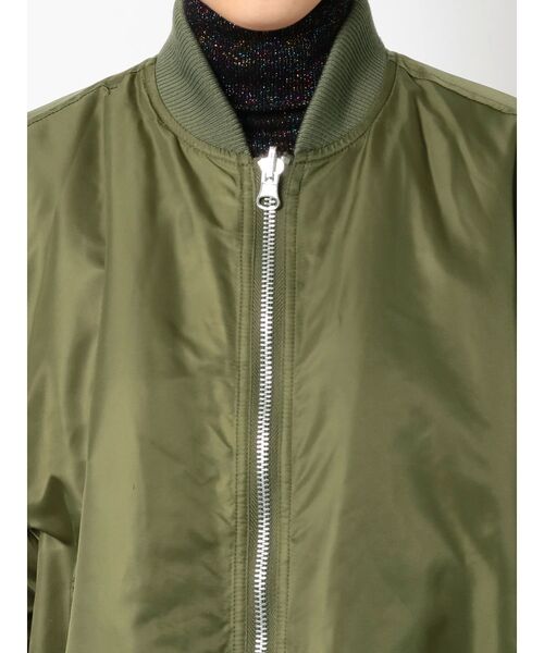 jouetie(ジュエティ)の「ルーズMA-1(MA-1・レディース・アイボリー/ブラック・MEDIUM)」の7枚目の写真