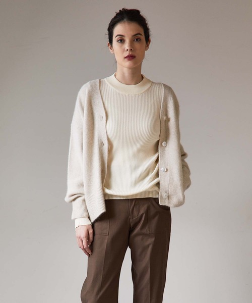 OUVRAGE CLASSE(ウヴラージュクラス)の「フォックス混カーディガン(カーディガン/ボレロ・レディース・ネイビー/ベージュ/グレー/アイボリー・FREE)」の7枚目の写真