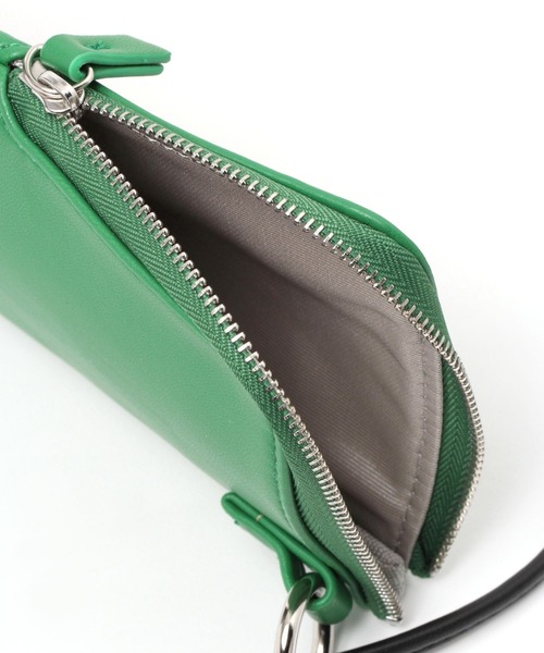 LEPSIM（レプシィム）の「【HAPPYカラーNEWYEAR】ポーチショルダーバッグ　259890（ショルダーバッグ・レディース・ゴールド/グリーン/シルバー・ONE SIZE）」の13枚目の写真