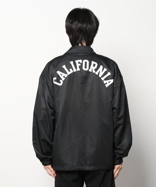 DISCUS（ディスカス）の「DISCUS/ディスカス カレッジロゴプリント