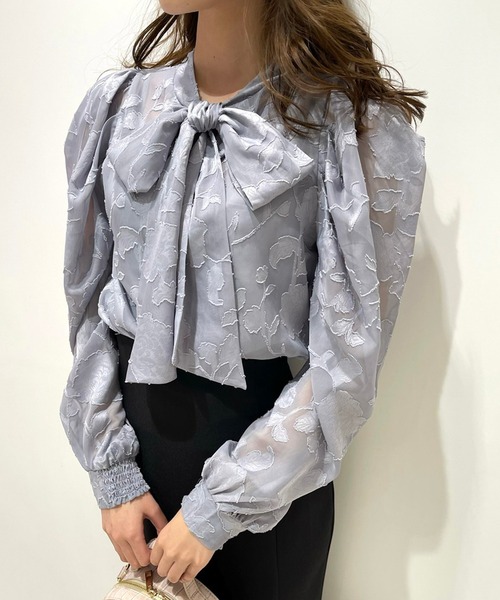 LIPSERVICE（リップサービス）の「オパールフラワー2wayパワショルブラウス（シャツ/ブラウス・レディース・ホワイト/ブルー/ブラック・FREE）」の3枚目の写真