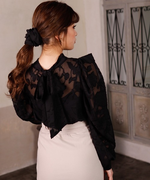 LIPSERVICE（リップサービス）の「オパールフラワー2wayパワショルブラウス（シャツ/ブラウス・レディース・ホワイト/ブルー/ブラック・FREE）」の13枚目の写真