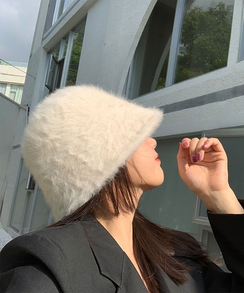 me+em select（ミームセレクト）の「※※【 6色展開 】 アンゴラライクシャギーバケットハット（ハット・レディース・アイボリー/ベージュ/レッド/ダークオレンジ/グレー/ブラック・FREE）」の7枚目の写真