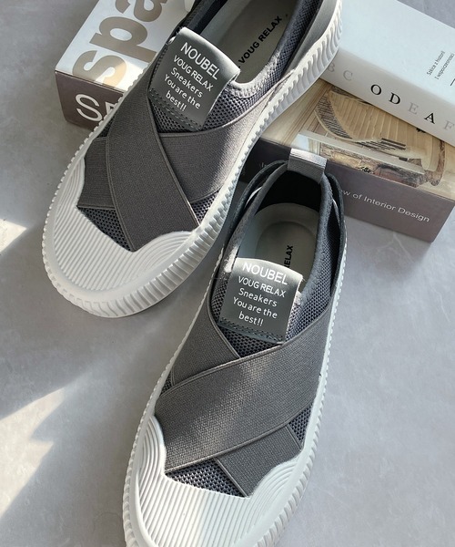 Noubel Voug Relax（ヌーベルヴォーグリラックス）の「厚底クロスバンド レースレス スリッポン（スニーカー・レディース・ブラック/ベージュ/ホワイト/グレー/ブラック×ブラック・22.5cm/23cm/23.5cm/24cm/24.5cm/25cm）」の7枚目の写真
