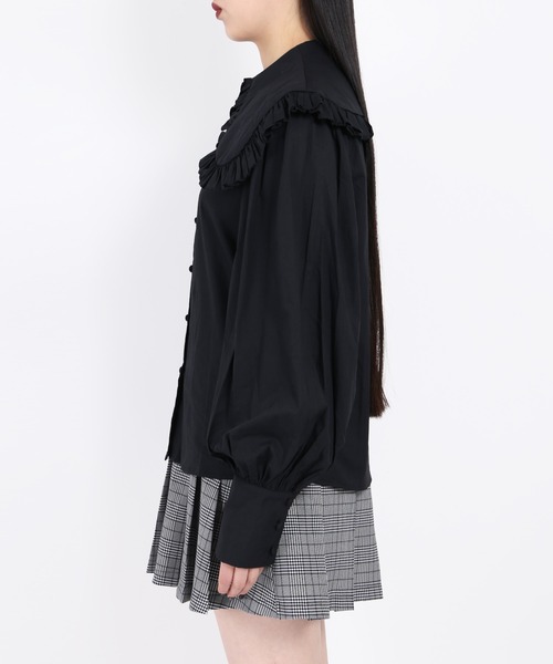 PHILLY(フィリー)の「フリルビッグカラーブラウス(シャツ/ブラウス・レディース・ホワイト/ブラック・FREE)」の6枚目の写真