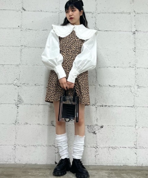 PHILLY(フィリー)の「フリルビッグカラーブラウス(シャツ/ブラウス・レディース・ホワイト/ブラック・FREE)」の12枚目の写真