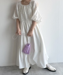 シャーリングオープンショルダーワンピース