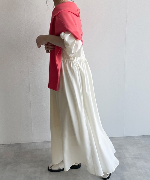 w closet（ダブルクローゼット）の「シャーリングオープンショルダーワンピース（ワンピース・レディース・グリーン/アイボリー/スミクロ・FREE）」の8枚目の写真