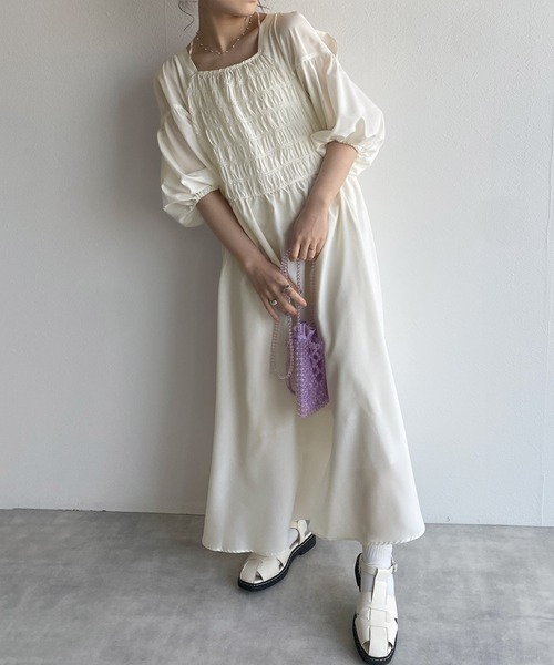 w closet（ダブルクローゼット）の「シャーリングオープンショルダーワンピース（ワンピース・レディース・グリーン/アイボリー/スミクロ・FREE）」の11枚目の写真