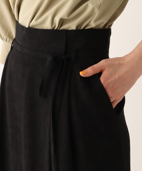 OPAQUE.CLIP（オペークドットクリップ）の「◆ボタニカルジャカードラップスカート【WEB限定サイズ】（スカート・レディース・ブラック/ダークグリーン/ブラウン系その他・42/40/38）」の7枚目の写真