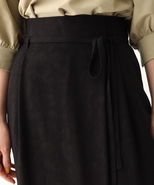 OPAQUE.CLIP（オペークドットクリップ）の「◆ボタニカルジャカードラップスカート【WEB限定サイズ】（スカート・レディース・ブラック/ダークグリーン/ブラウン系その他・42/40/38）」の9枚目の写真