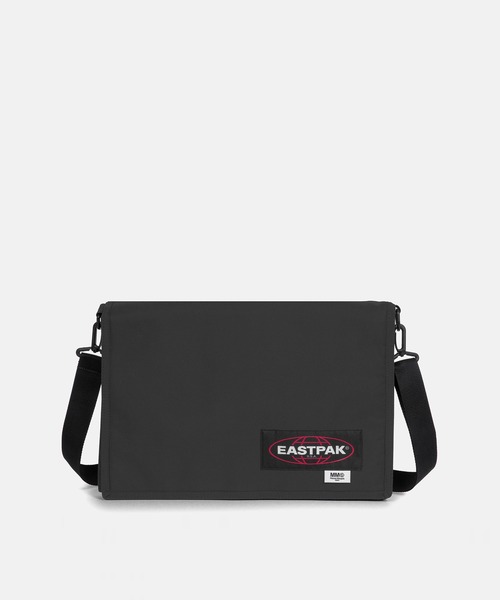ESTNATION（エストネーション）の「MM6 MAISON MARGIELA x EASTPAK /クルーショルダーバッグ XL（ショルダーバッグ・レディース・ブラック/グリーン・FREE）」の2枚目の写真