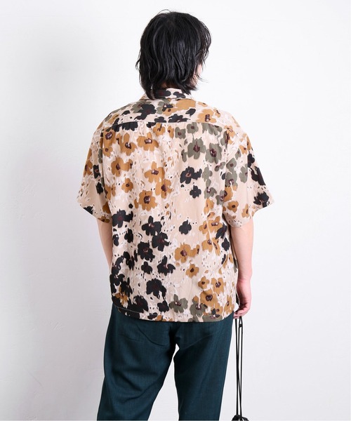 JOURNAL STANDARD(ジャーナルスタンダード)の「ウォールパターン 総柄 半袖シャツ(シャツ/ブラウス・メンズ・ベージュ系その他/ベージュ/ベージュ系その他2/ブラウン系その他・MEDIUM/LARGE)」の12枚目の写真