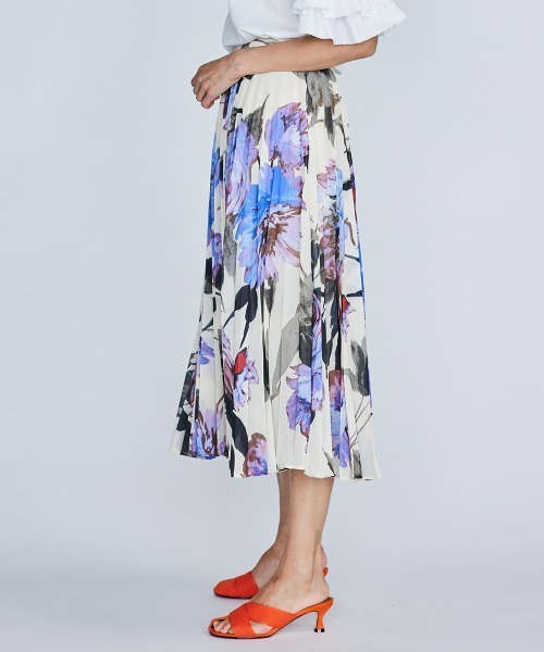 Sov.（ソブ）の「フラワープリーツスカート（スカート・レディース・その他・38/36）」の2枚目の写真