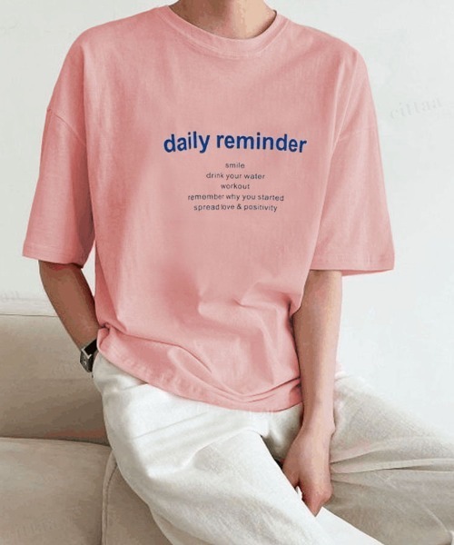 Dalfwin(ダールフィン)の「reminderレタリング半袖Tシャツ(Tシャツ/カットソー・レディース・アイボリー/ピンク/ベージュ/カーキ/ブルー/ブラック・FREE)」の6枚目の写真