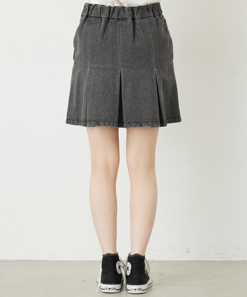 MILKFED.（ミルクフェド）の「DENIM MINI SKIRT（デニムスカート・レディース・ホワイト/ブラック/ライトインディゴブルー・ONE SIZE）」の6枚目の写真