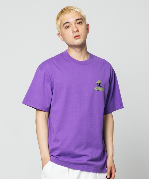XLARGE(エクストララージ)の「TAGGING LOGO S/S TEE/メンズ グラフィック 半袖 タギングロゴ(Tシャツ/カットソー・メンズ・ホワイト/ブラック/パープル・S/M/L/XL)」の8枚目の写真