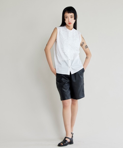 NOISE MAKER（ノイズメーカー）の「【手洗い可能】フリルノースリーブブラウス（シャツ/ブラウス・レディース・ホワイト/ネイビー・FREE）」の13枚目の写真