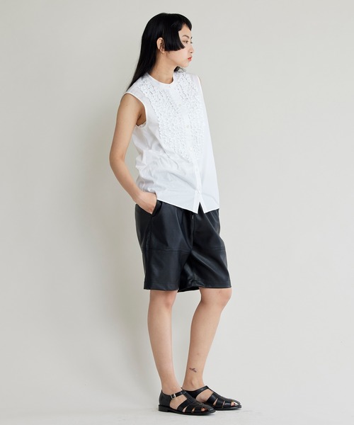 NOISE MAKER（ノイズメーカー）の「【手洗い可能】フリルノースリーブブラウス（シャツ/ブラウス・レディース・ホワイト/ネイビー・FREE）」の17枚目の写真