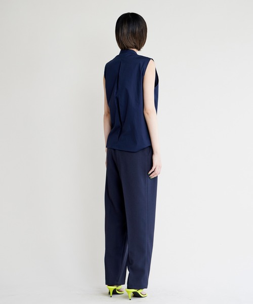 NOISE MAKER（ノイズメーカー）の「【手洗い可能】フリルノースリーブブラウス（シャツ/ブラウス・レディース・ホワイト/ネイビー・FREE）」の4枚目の写真