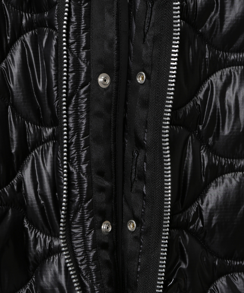 TAKAHIROMIYASHITATheSoloIst.（タカヒロミヤシタザソロイスト）の「【TAKAHIROMIYASHITATheSoloist.】OVERSIZED QUILTING LINER VEST（ブルゾン・メンズ・ブラック・44）」の22枚目の写真