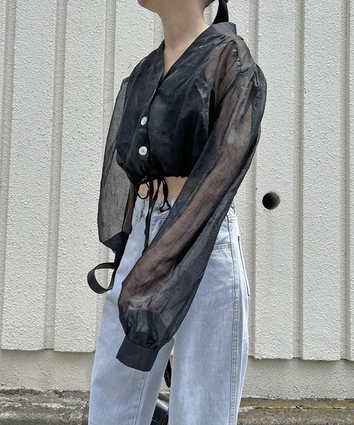 Jewelobe(ジュエローブ)の「ボリュームスリーブシアークロップドブラウス(シャツ/ブラウス・レディース・ブラック/オフホワイト/カーキ・FREE)」の19枚目の写真
