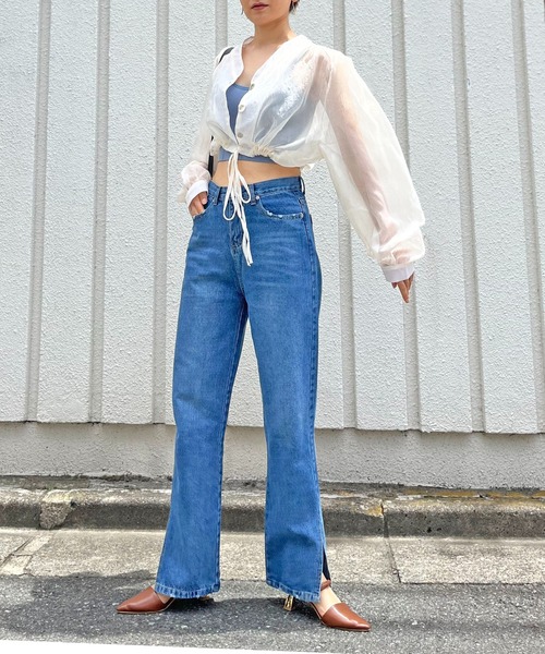 Jewelobe(ジュエローブ)の「ボリュームスリーブシアークロップドブラウス(シャツ/ブラウス・レディース・ブラック/オフホワイト/カーキ・FREE)」の16枚目の写真
