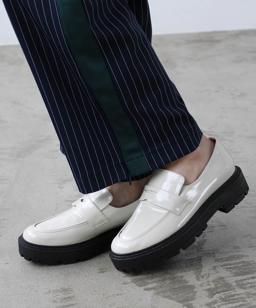 GeeRA（ジーラ）の「厚底トラックソールローファー（ローファー・レディース・ブラック/ダークブラウン/アイボリー・SMALL/MEDIUM/LARGE/X-LARGE）」の12枚目の写真