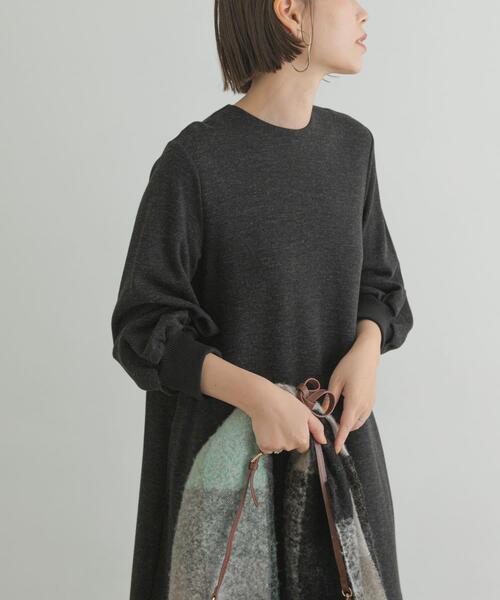 F by ROSSO（エフバイロッソ）の「『40サイズ/高身長向けも展開』F by ROSSO　裾フレアワンピース（ワンピース・レディース・チャコールグレー/ブラウン系その他/ブラック/ライトベージュ・40/38）」の15枚目の写真