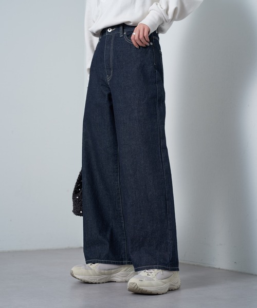 COLONY 2139（コロニートゥーワンスリーナイン）の「ワイドデニム（デニムパンツ・レディース・ネイビー/ブラック/ブルー/サックスブルー/ライトグレー/ダークブルー・SMALL/MEDIUM/LARGE）」の17枚目の写真