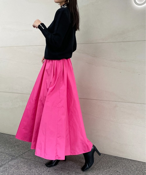 StyleSea（スタイルシー）の「タフタマキシフレアスカート（スカート・レディース・ホワイト/ブラック/ベージュ/ピンク/オレンジ/ブルー/グリーン/グレイッシュベージュ・MEDIUM）」の9枚目の写真