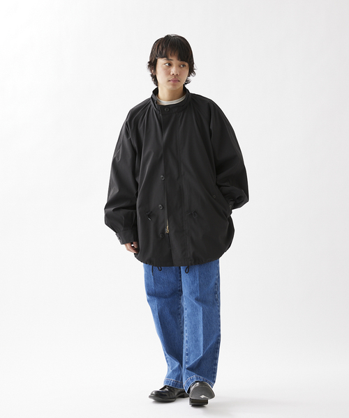 JOURNAL STANDARD relume（ジャーナルスタンダード　レリューム）の「CALIFORNIA フーデッド ショートモッズコートブルゾン（モッズコート・メンズ・ブラック/サックスブルー/アイボリー・MEDIUM/LARGE）」の10枚目の写真