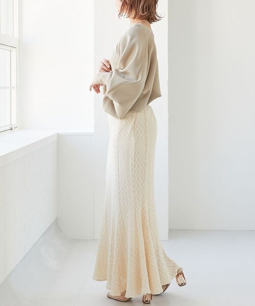 MAJESTIC LEGON（マジェスティックレゴン）の「チェーン付きショートニットボレロ（カーディガン/ボレロ・レディース・アイボリー/ベージュ/ブラック/サンドベージュ・MEDIUM）」の5枚目の写真