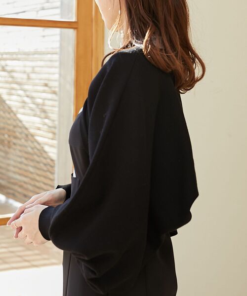 MAJESTIC LEGON（マジェスティックレゴン）の「チェーン付きショートニットボレロ（カーディガン/ボレロ・レディース・アイボリー/ベージュ/ブラック/サンドベージュ・MEDIUM）」の15枚目の写真