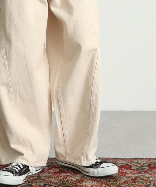 SENSE OF PLACE by URBAN RESEARCH（センスオブプレイスバイアーバンリサーチ）の「デニムパネルワイドパンツ（デニムパンツ・メンズ・アイボリー/ライトインディゴブルー/ブラック・MEDIUM/LARGE）」の4枚目の写真