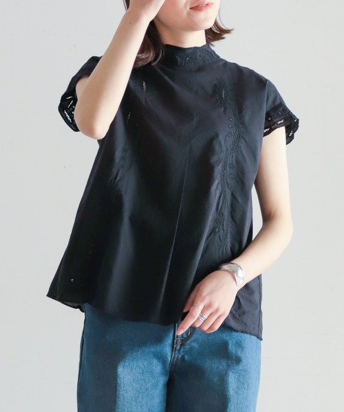 NOMBRE IMPAIR(ノンブルアンペール)の「インドネシア刺繍 フレンチブラウス(シャツ/ブラウス・レディース・ブラック/ホワイト・FREE)」の2枚目の写真
