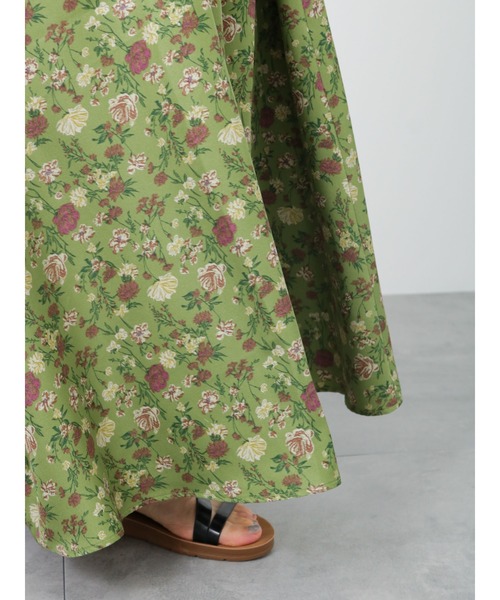 Samansa Mos2 blue（サマンサモスモスブルー）の「花柄スカート（スカート・レディース・ブラック/グレー/カーキ・ﾌﾘ-）」の9枚目の写真