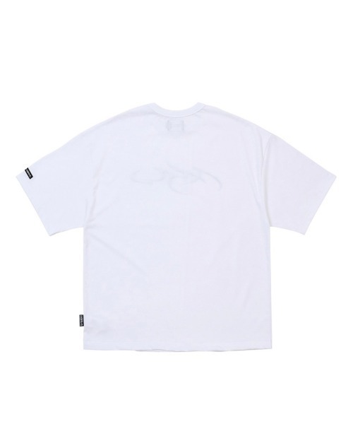 AJOBYAJO（アジョバイアジョ）の「韓国ブランド AJOBYAJO アジョバイアジョ Tribal AJO T-Shirt トライバル オーバーサイズ 半袖T 半袖Tシャツ ロゴTシャツ 半袖トップス ロゴT プリントTシャツ 韓国ストリート 韓国ファッション（Tシャツ/カットソー・メンズ・ブラック/チャコールグレー/ホワイト・XL/L）」の5枚目の写真