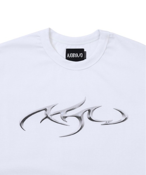 AJOBYAJO（アジョバイアジョ）の「韓国ブランド AJOBYAJO アジョバイアジョ Tribal AJO T-Shirt トライバル オーバーサイズ 半袖T 半袖Tシャツ ロゴTシャツ 半袖トップス ロゴT プリントTシャツ 韓国ストリート 韓国ファッション（Tシャツ/カットソー・メンズ・ブラック/チャコールグレー/ホワイト・XL/L）」の6枚目の写真